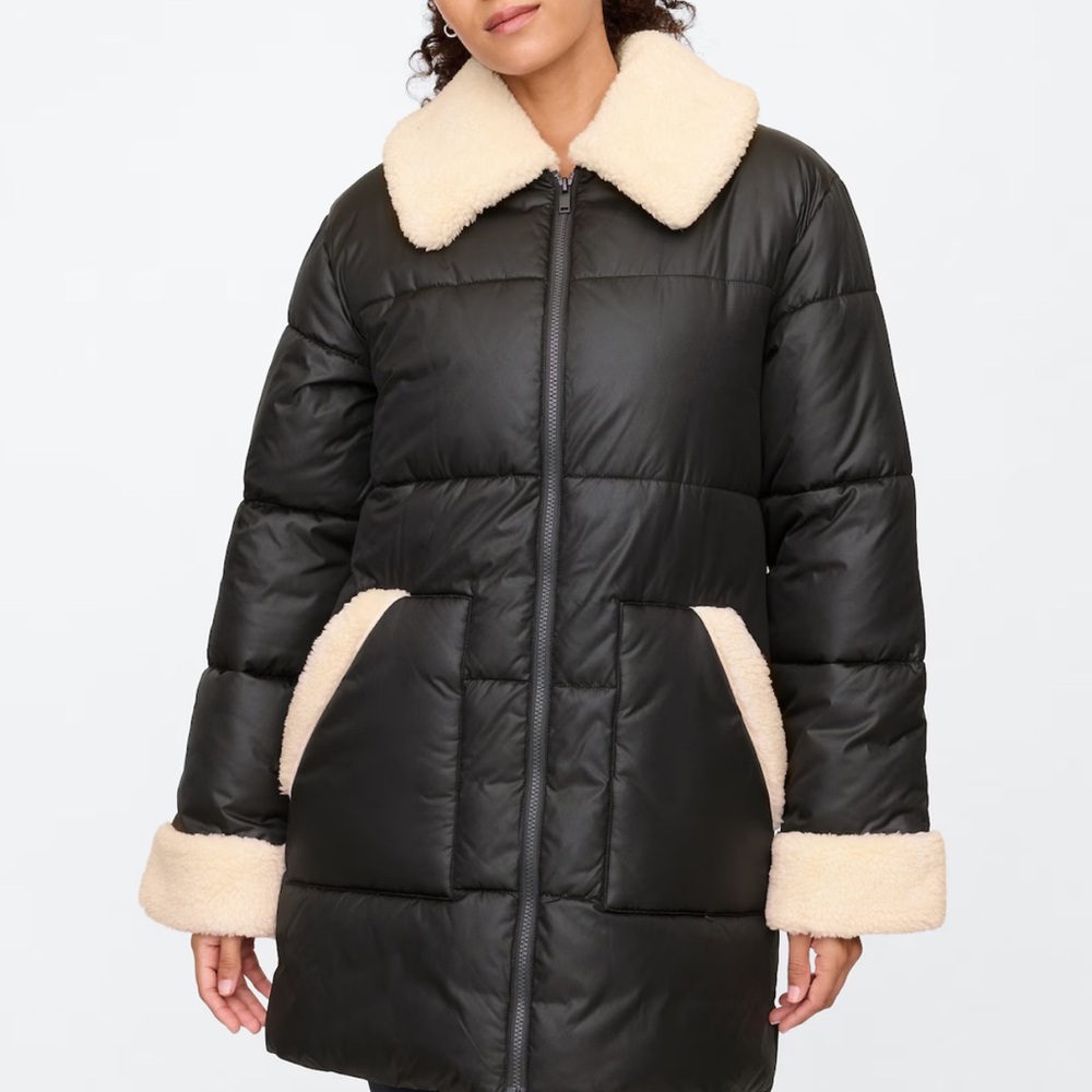 Women's Black and Cream Puffer Jacket 🖤